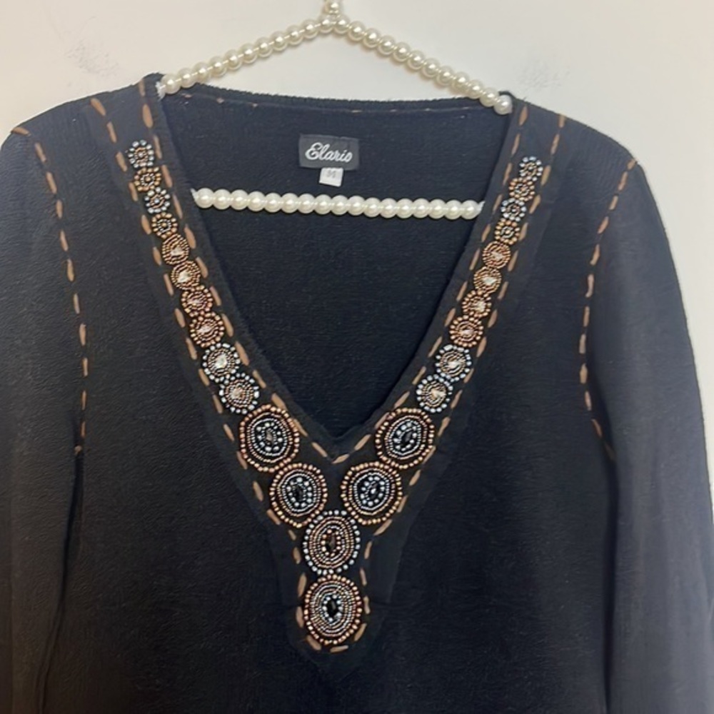 ELARIS BEADED SWEATER Size M